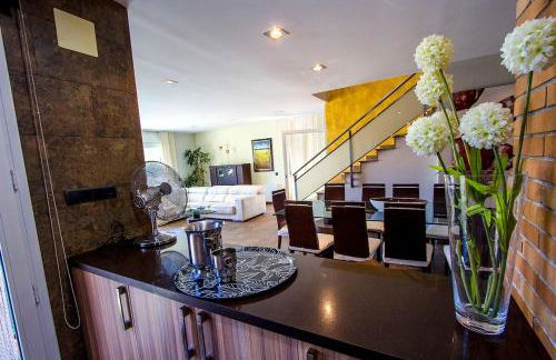 Catalunya Casas Modern and spacious with private pool close to BCN - Foto 14