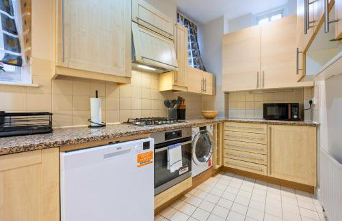 Private Oxford Street Luxe Apartment - Photo 22