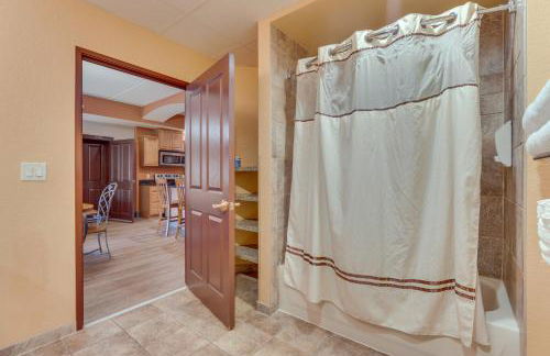 Wisconsin Dells Resort Condo with 2 Fireplaces - Foto 18