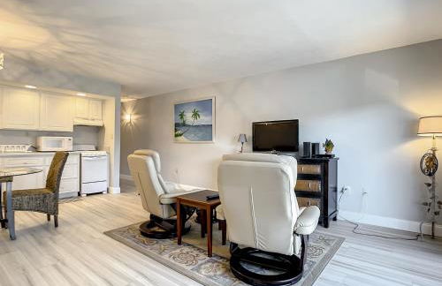 Mariners Cove 109 ~ Across the street from the Beach ~ MC109 - Foto 5