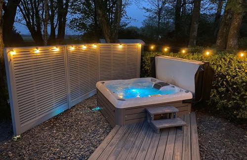 Luxury retreat with hot tub & wood burner - Mylor - Foto 25
