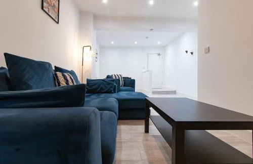 Comfortable 2BR Home 4 Beds Great for Small Groups - Foto 8