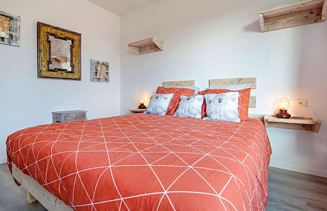 The Waltz of the Chickadees in Somme Leuze - Foto 2