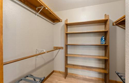 The Gathering Place! Sleeps 24, Lakeview, Game room - Foto 66