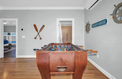 Two Homes, Private Pool, Game Room & Steps to the Beach - Foto 39