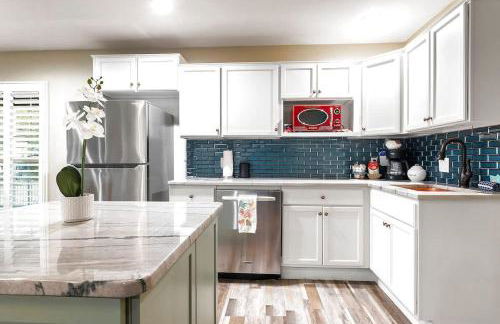 Luxury on Lake LBJ With Hot Tub Firepit & Boat Slip - Foto 30