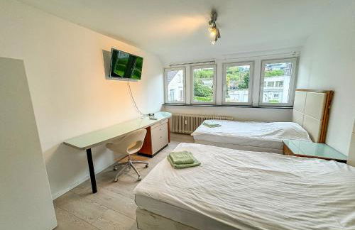 Cici Monteurunterkünfte in Werdohl mit Küche, WLAN, TV, Parken - Foto 6