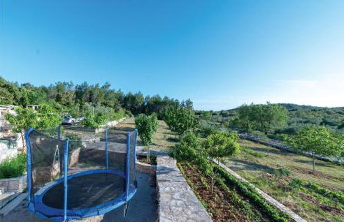 Pet Friendly Home In Cara - Photo 25