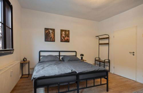 Deine Bude - 4 Doppelzimmer, 2 Bäder, Küche - Photo 1