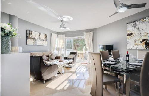 Stylish Penthouse Duplex at Matchroom Country Club - Photo 1