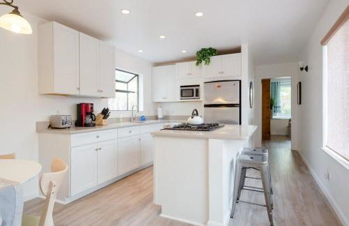 Charming Sonoma Cottage 2BD and 2BA Close to Plaza - Foto 31