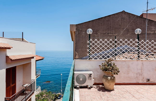 Sunrise Apartments by Wonderful Italy - Photo 20