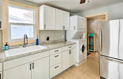 Lakefront Vacation Rental with Fire Pit and Dock! - Foto 10