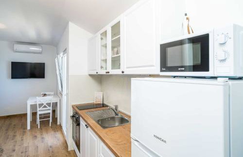 Apartments Lovro - One bedroom apartment with Balcony and Sea View 3 - Photo 4