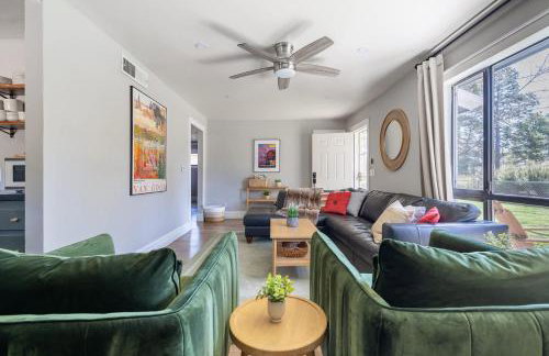 Scenic Mountain Getaway by the Park - Foto 37