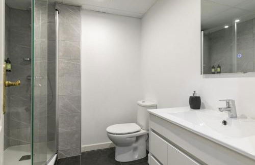 Apartamento con vistas al Parque del Retiro - Photo 12