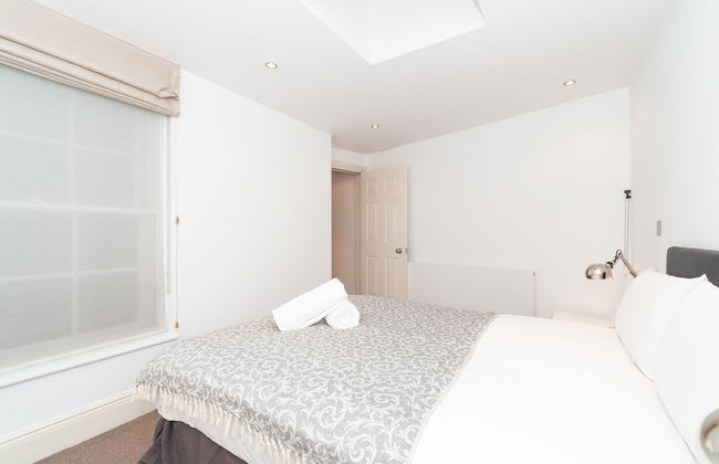 PML Apartments Park Road - Photo 2