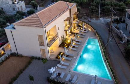 Kannas Mani Luxury Suites -Adults Friendly 14 Plus - Photo 30