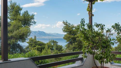 ILIOCHARI sea view apartments Oropos - Kalamos - Foto 3