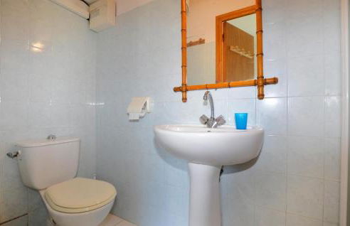 1 Bedroom Lovely Apartment In Ghisoni - Foto 11