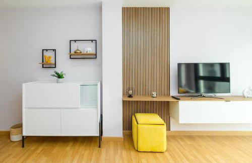 Bonito piso con piscina y garaje - Foto 9