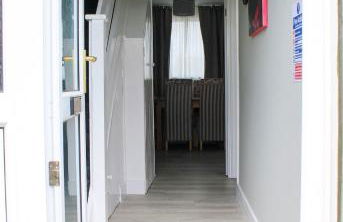 Cosy 3BR Flat With Free Parking Near Marina - Foto 13