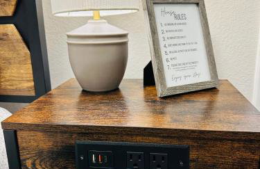 Golden Hour Getaway - Photo 14