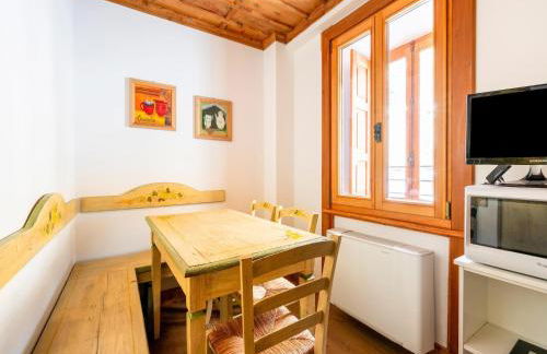 In the historic building, con aria condizionata - Foto 2