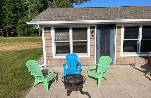 Modern SW Michigan Lakefront Home with Fireplace - Foto 34