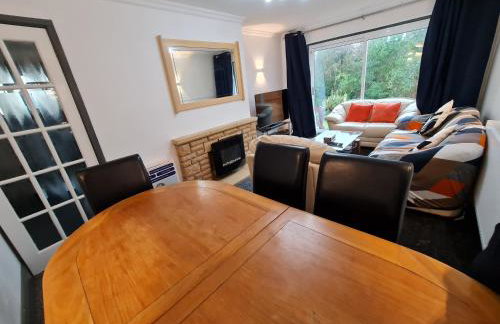 Bristol 2-Bed Bungalow Sleeps 4 Parking - Foto 15