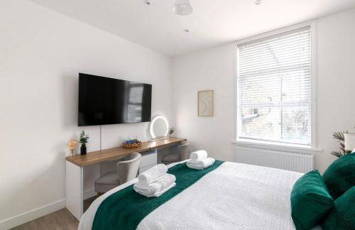 Stylish Apartment in Queens Park - Photo 2