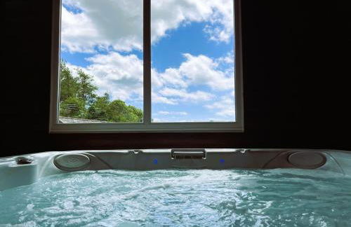 Hop Loft-Barn Conversion, with access to Pool & Hot Tub-at Fox Valley Cottages - Foto 11