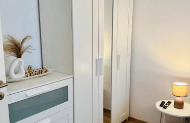 Modernes 2-Zi Apartment mit Terrasse und Garten - Foto 4