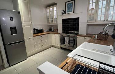 Stylish Boutique Home Near Sandbanks - Walk to Ashley Cross - Foto 13