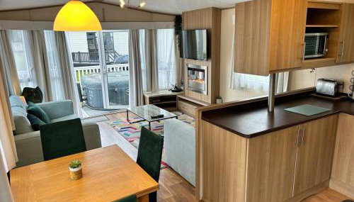 Holiday Home with Private Hot Tub - Foto 4