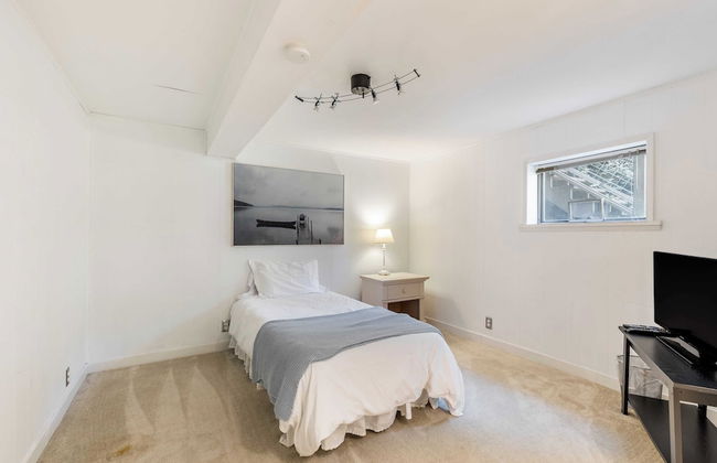 Eagles Watch by Avantstay Large Deck w/ Views - Foto 11