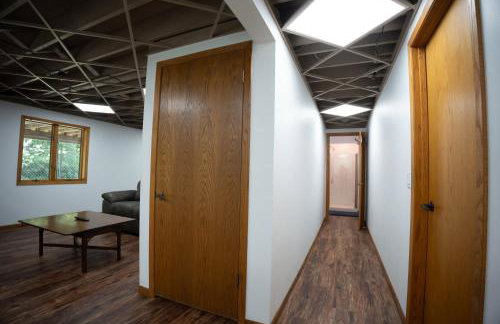 Whispering Woods Estate - Relax, Recharge, Connect - 12 wooded acres, 3 Bedrooms, 3 Baths, sleeps 10 - Foto 22