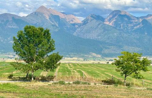 Private Home With Amazing Mountain Views-Two Bedroom and Two Bath - Foto 1