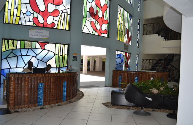 Cowrie Shell Beach Apartments - Foto 4