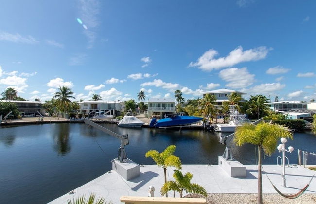 Beautiful Updated Stilted Home Makes For A Super Getaway. 3 Bedroom Home by RedAwning - Foto 41