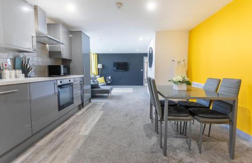 Two Bedroom Apartment by Brookland Stays Serviced Accommodation Short Lets Leeds with WiFi Kitchen Near Town Centre - Foto 6