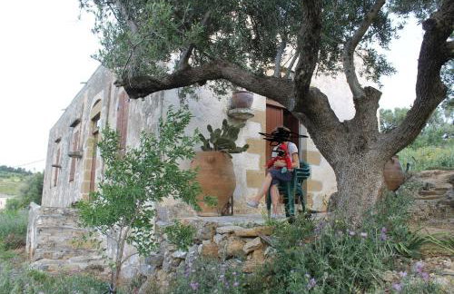 Tsikalaria Traditional Stone House - Photo 1