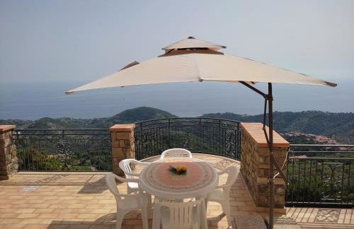 Il Ciuffo: ampia casa panoramica con parcheggio. - Foto 8