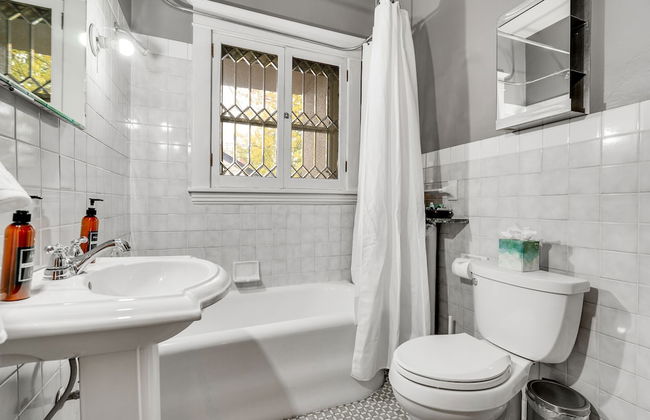 Lyndale Bungalow - Photo 16