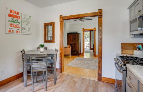 3 Mi to Road America Spacious Elkhart Lake Home! - Foto 9