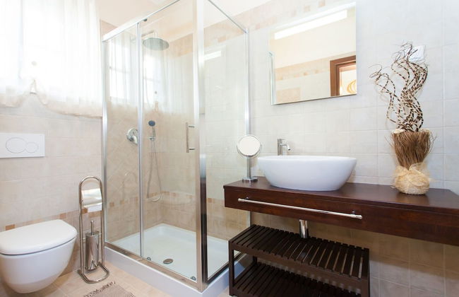 Villa Mira - Photo 16