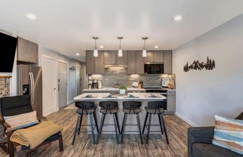 Gorgeous Condo With River View - Pool and Hot Tub - Foto 4