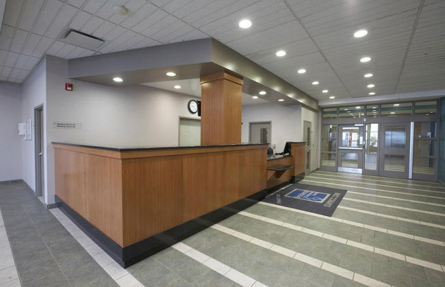 Residence & Conference Centre - Hamilton - Photo 17