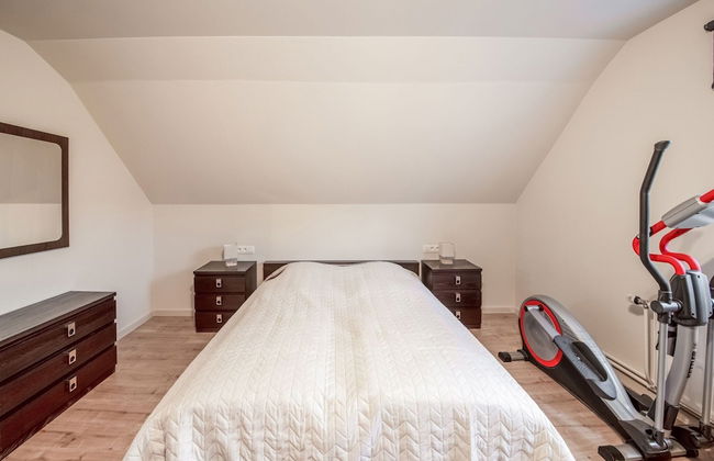 Holiday Home in Bullingen With Garden - Photo 3