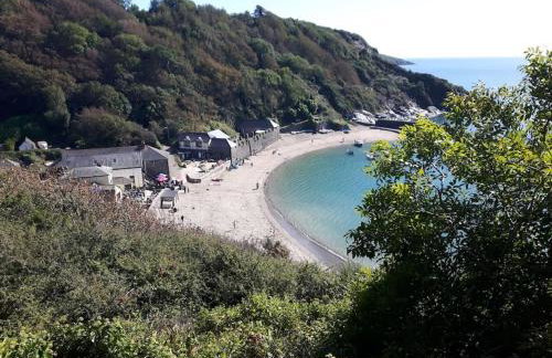Gamekeeper's Cottage within historic Tregrehan Garden - Foto 11